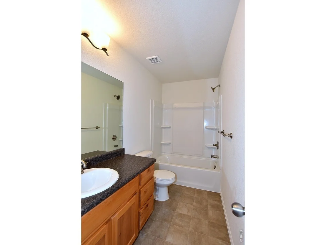 Photo of 2379 Jasmine Ln