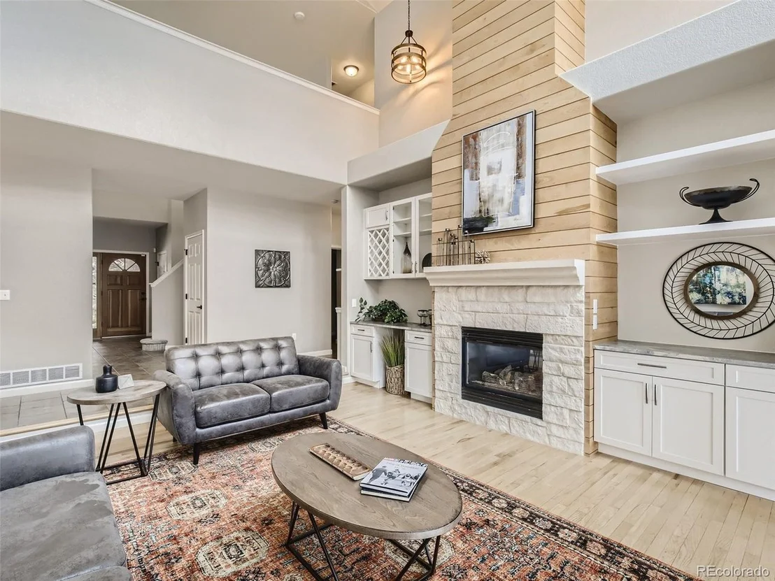 Photo of 1031 Willow Creek Cir