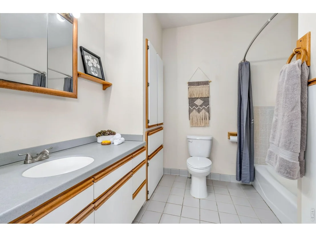 Photo of 400 Gait Cir