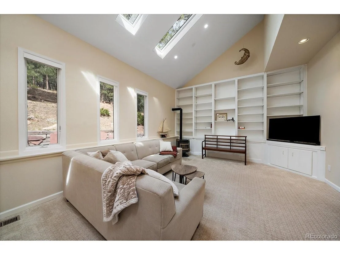 Photo of 4039 Histead Way