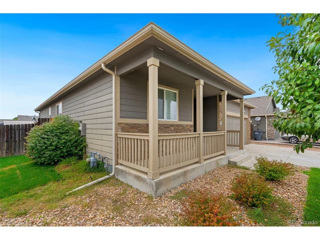 Photo of 2933 Alpine Ave