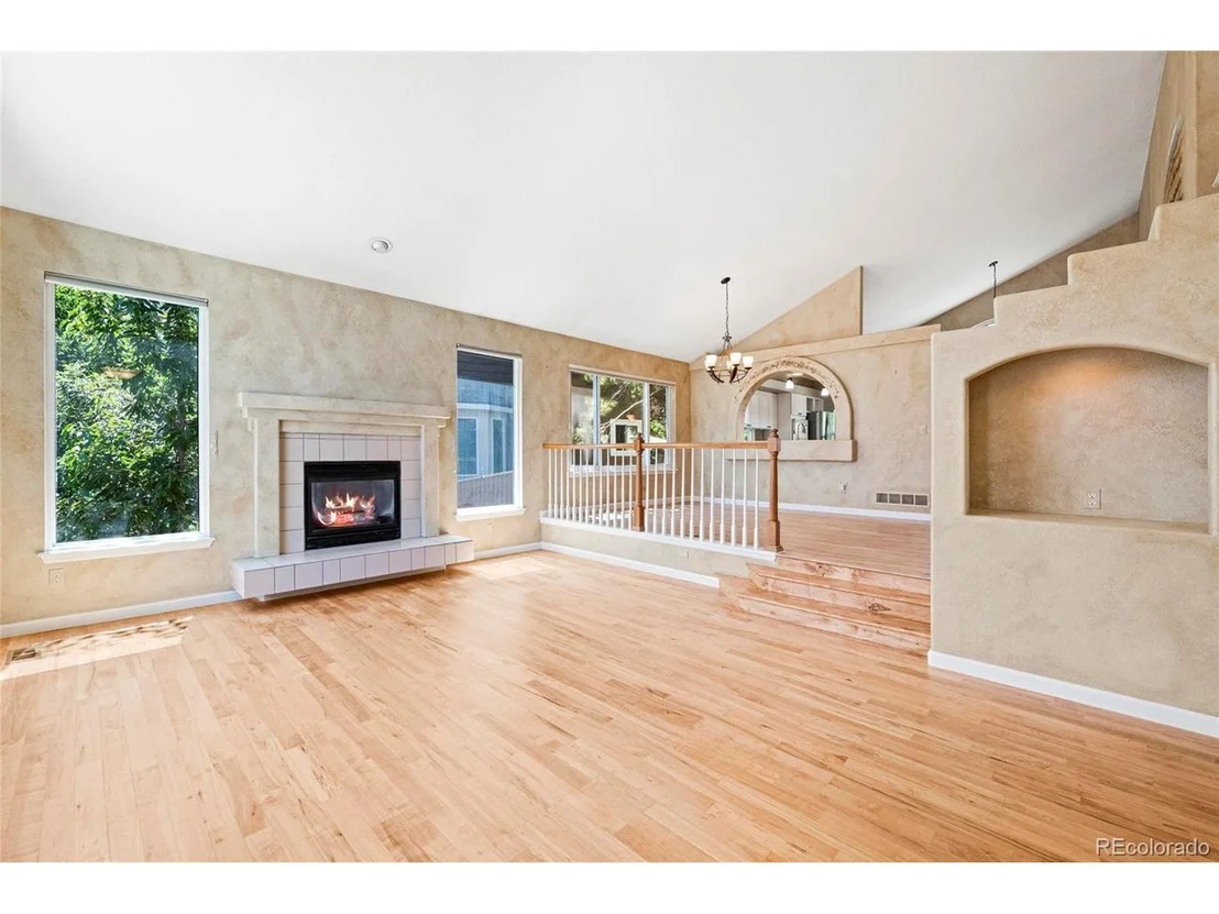 Photo of 6846 Edgewood Way
