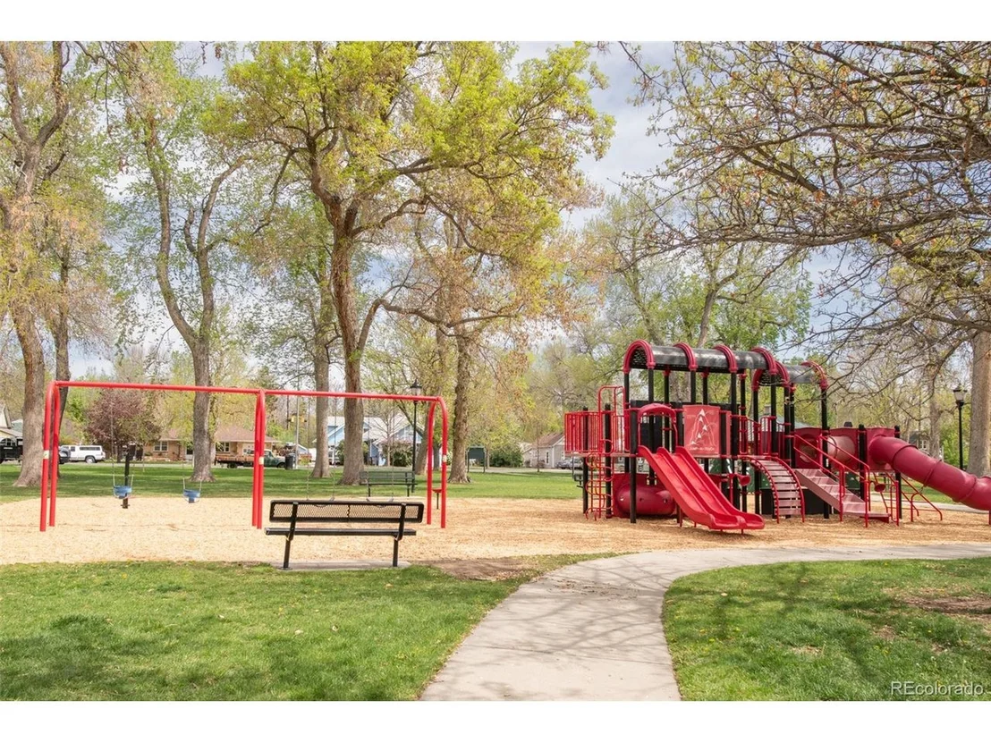 Photo of 539 Baker St