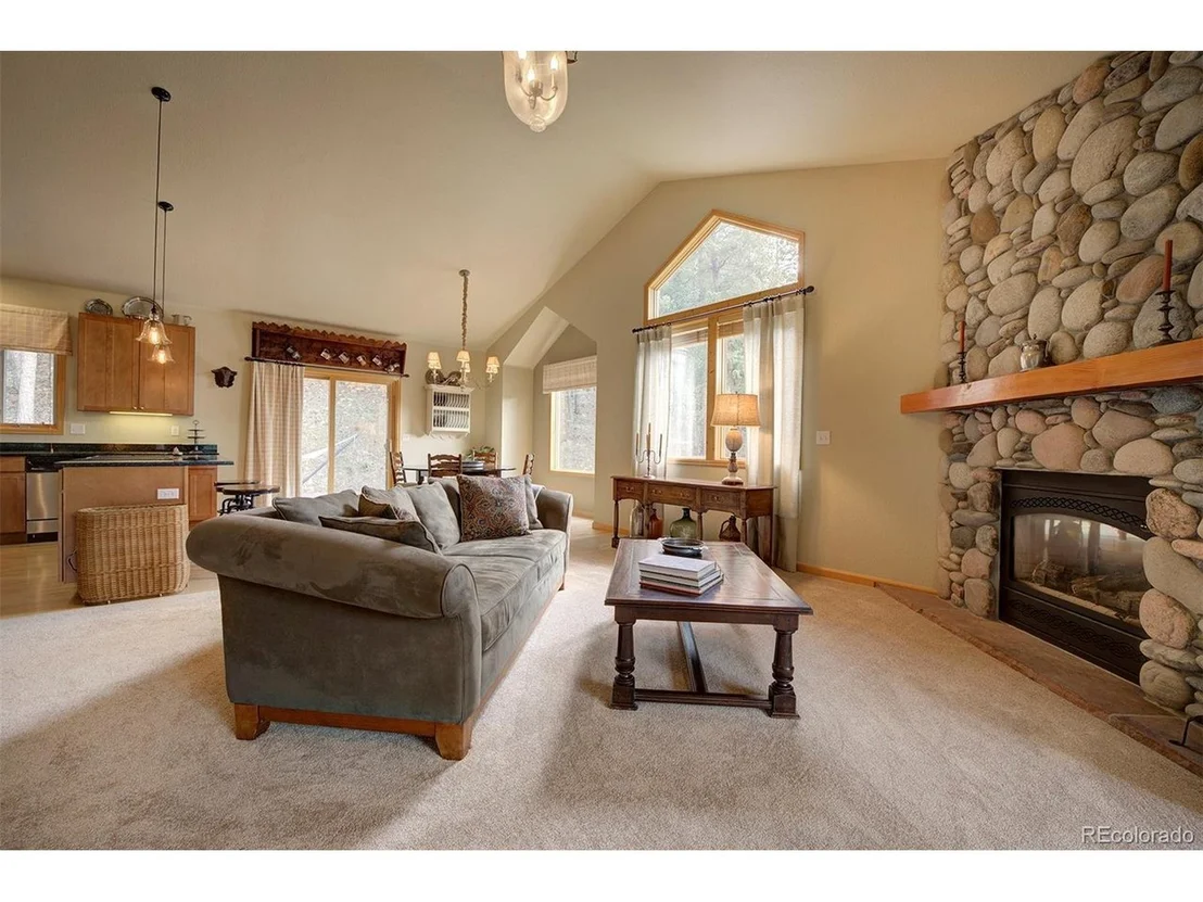 Photo of 990 Elk Valley Dr