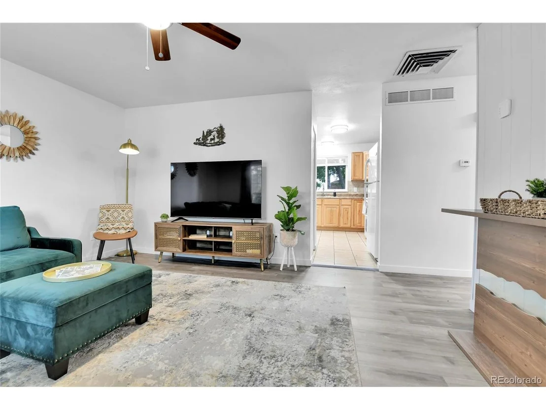 Photo of 9323 Everett Ct