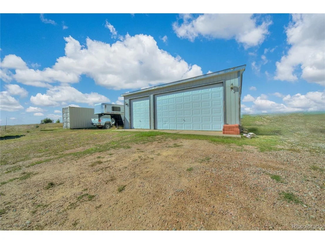 Photo of 15960 Homecrest Cir