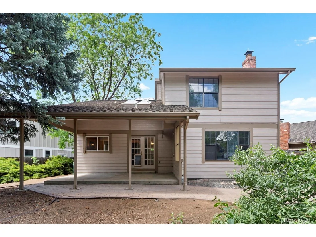 Photo of 8160 Flower Cir