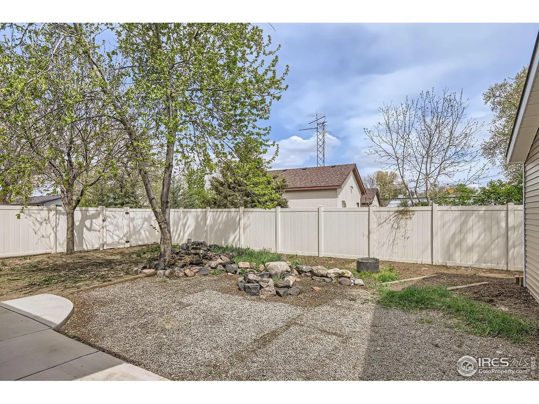 Photo of 214 2nd St