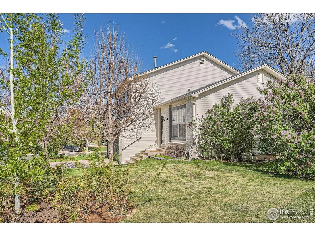 Photo of 348 Eisenhower Dr