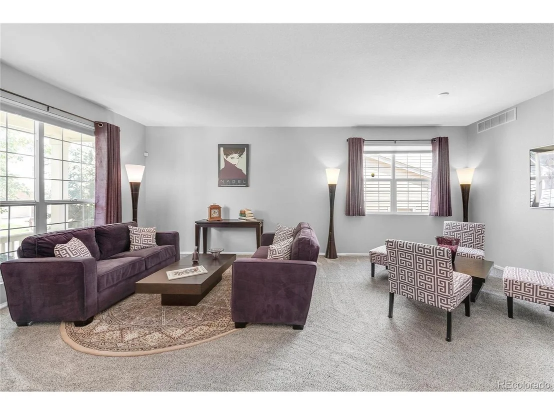 Photo of 374 Tumbleweed Dr