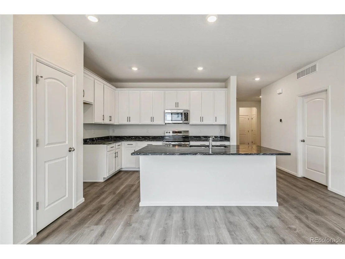 Photo of 1613 Bloom St