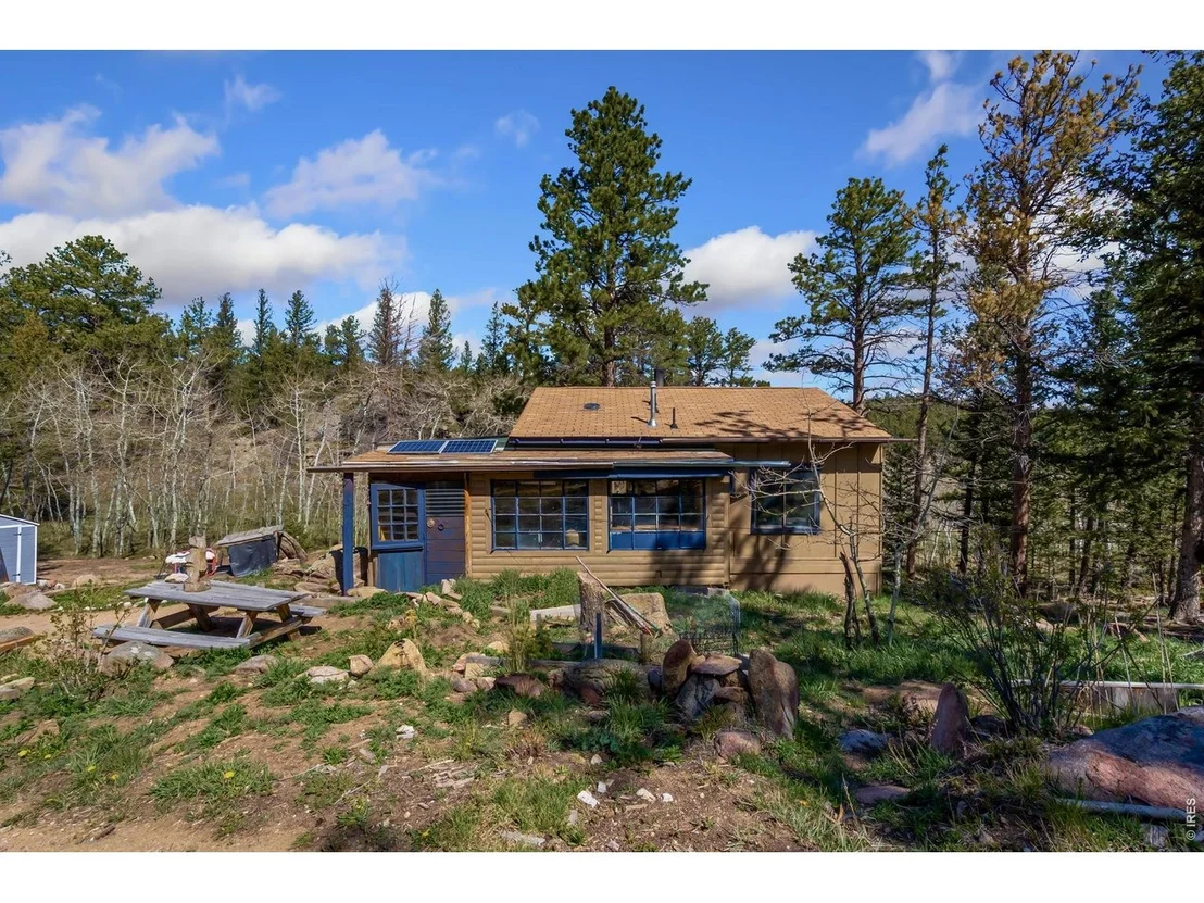 Photo of 151 Columbine Dr