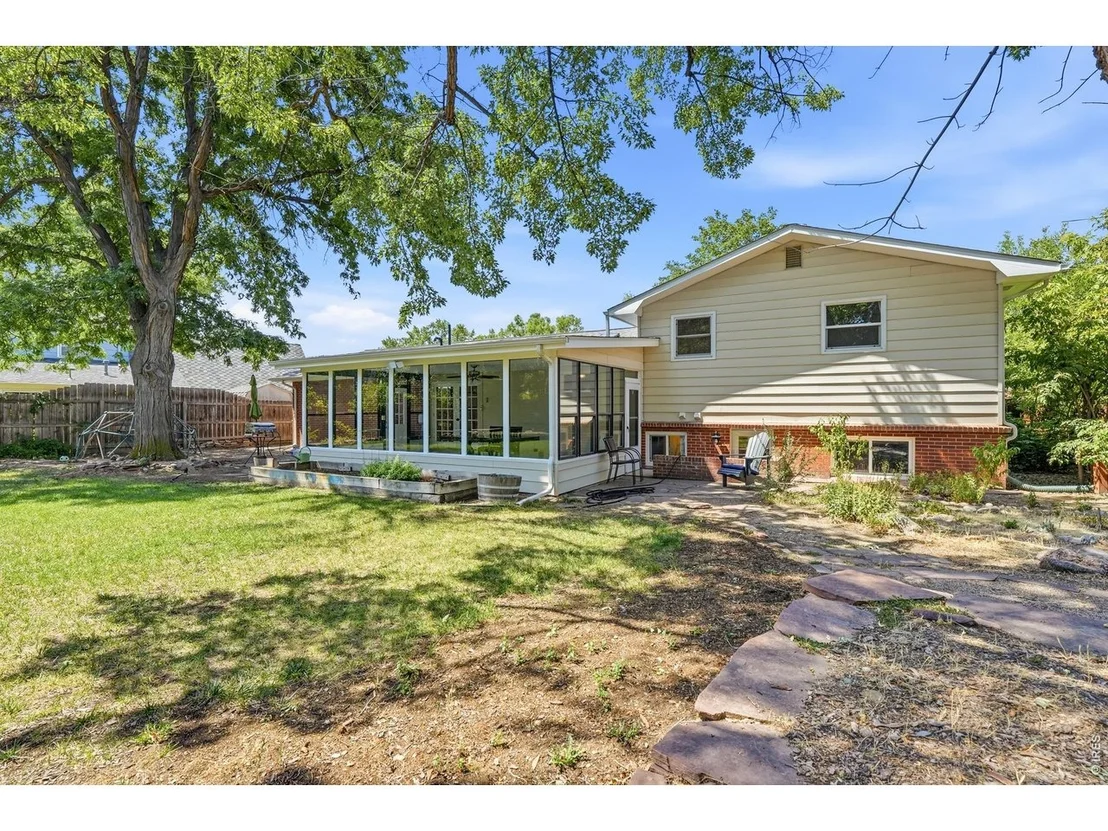 Photo of 14 Princeton Cir