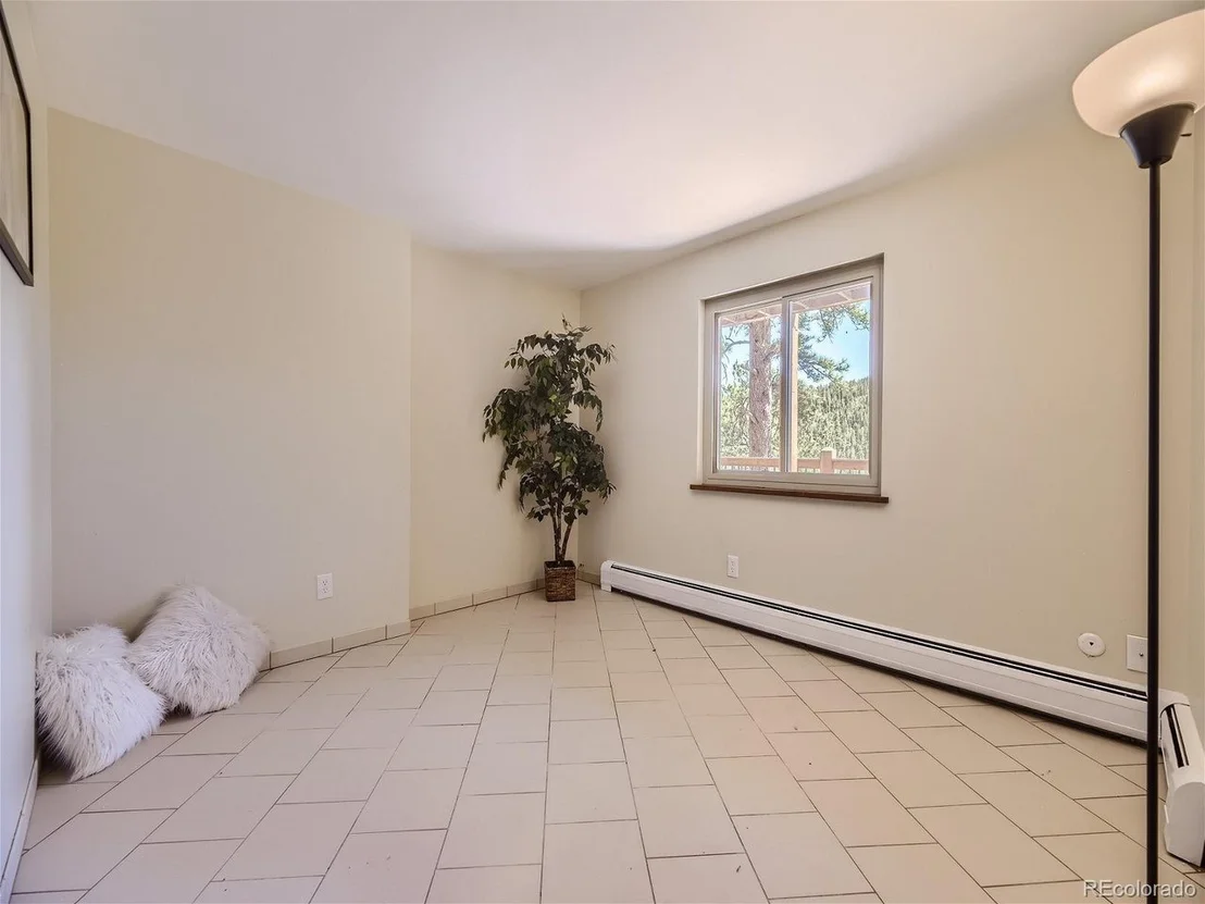 Photo of 34990 Lower Aspen Ln