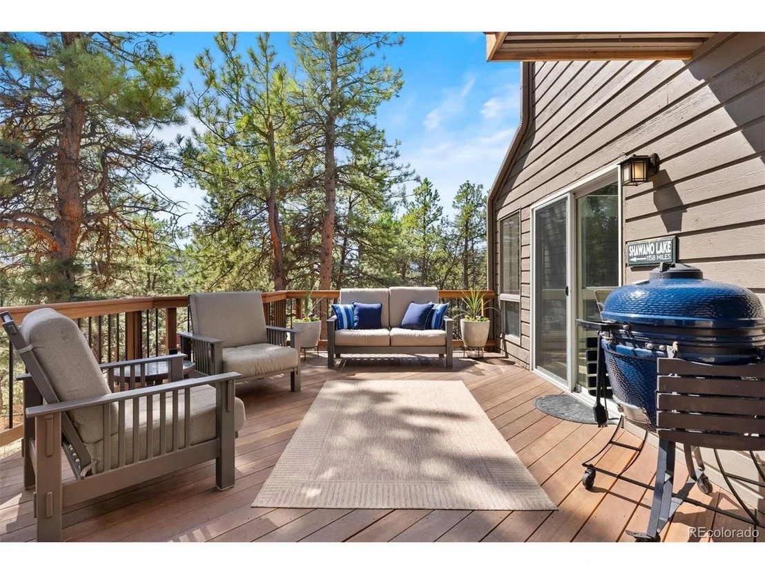 Photo of 2386 Daisy Ln