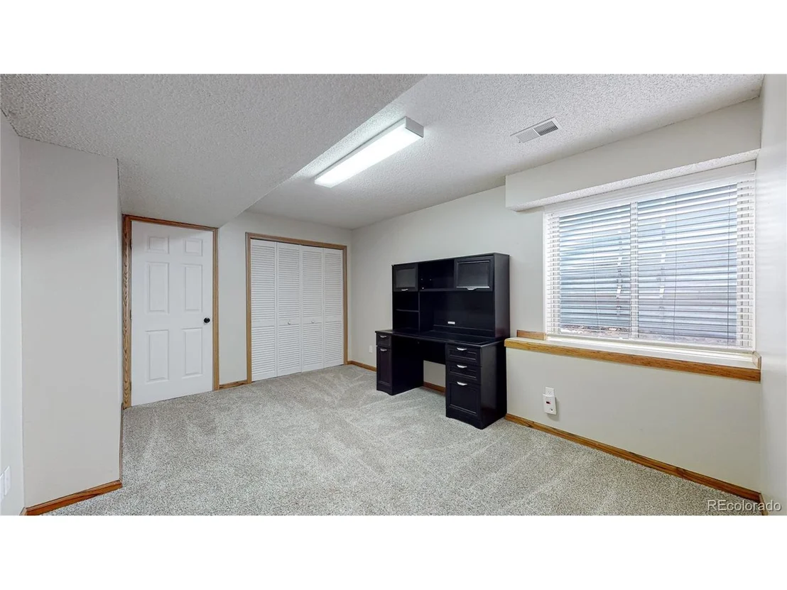 Photo of 2596 54th Ave