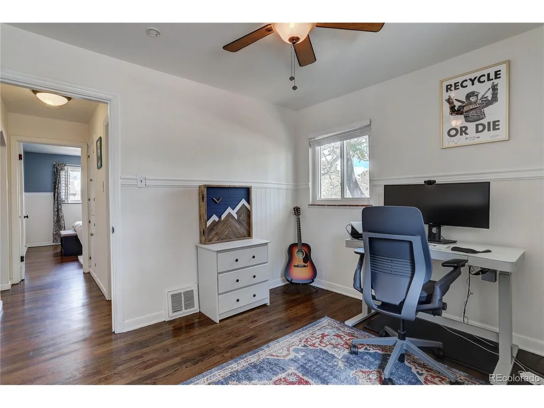 Photo of 3090 Jasmine St