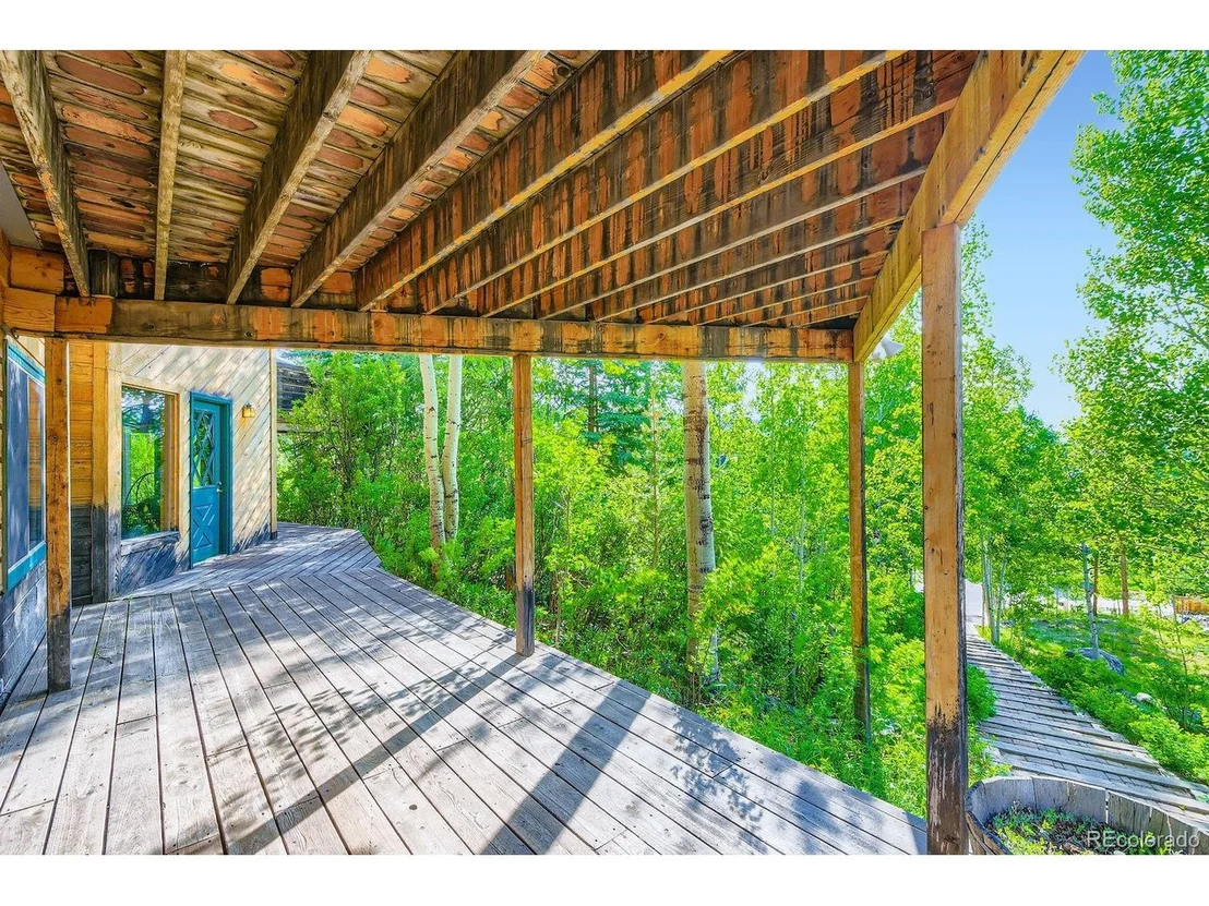 Photo of 134 Hideaway Ct
