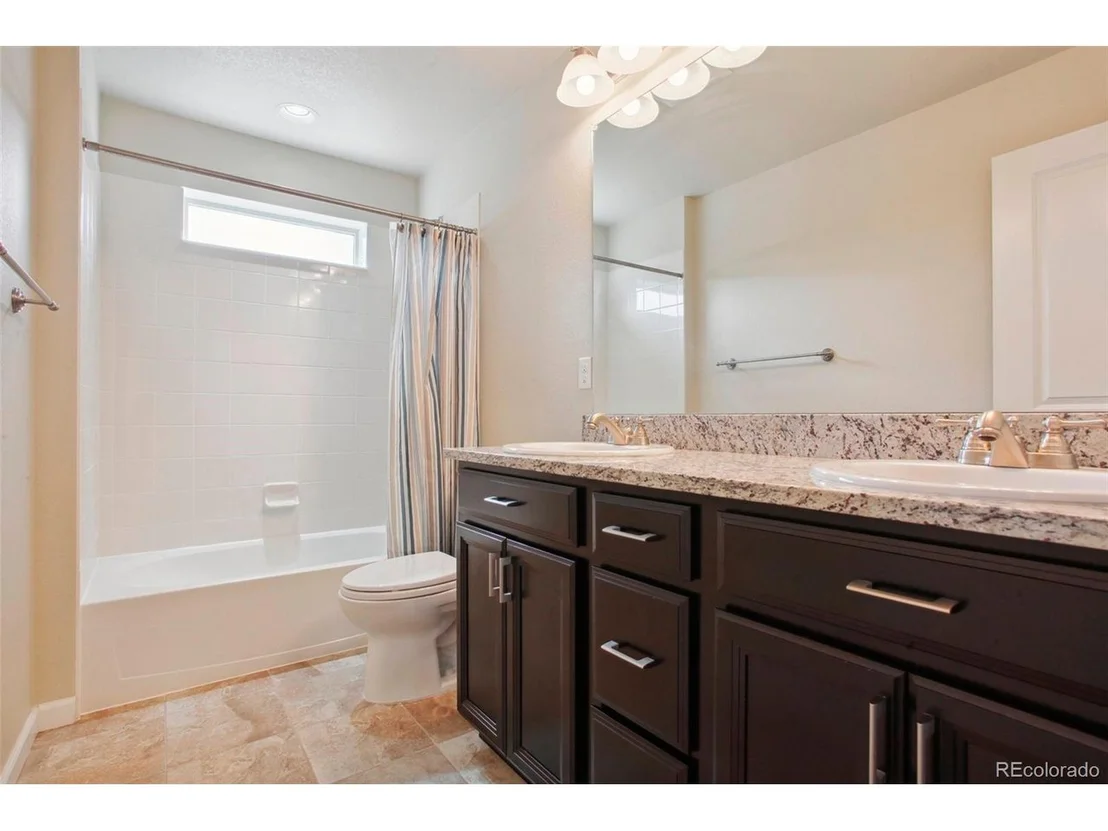 Photo of 8690 Zircon Way