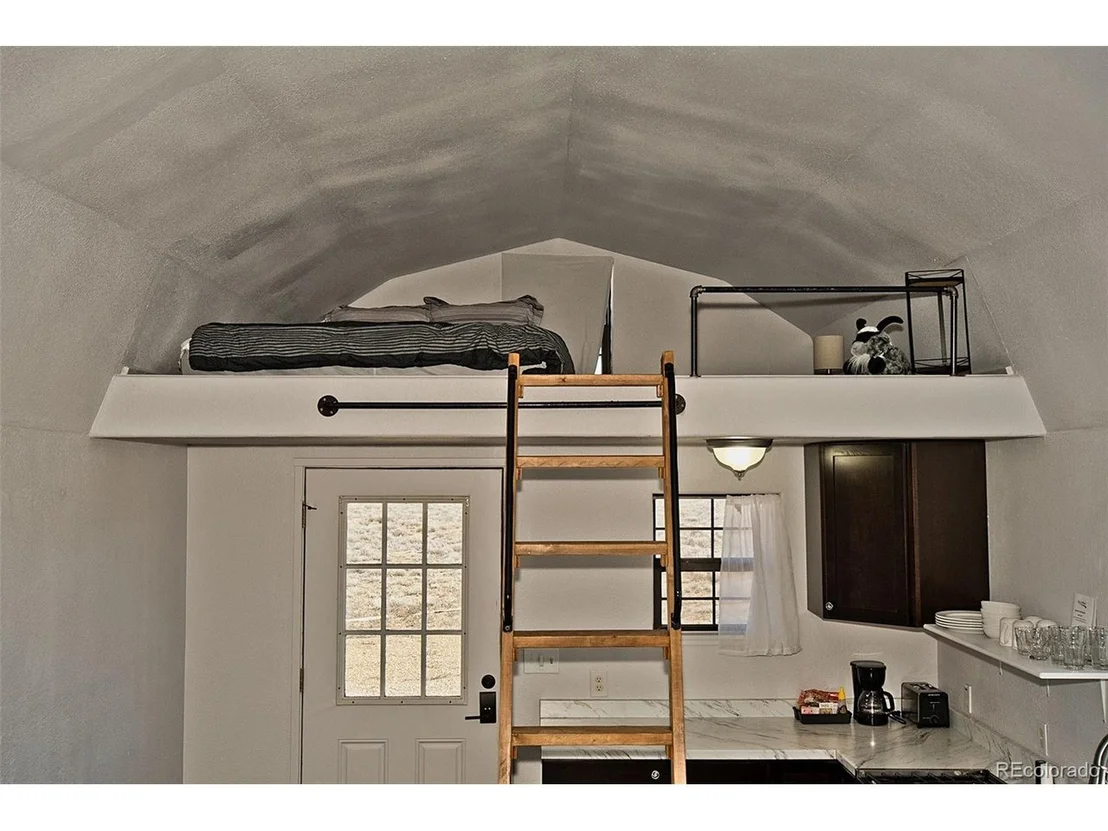 Photo of 27378 Red Cloud Ave