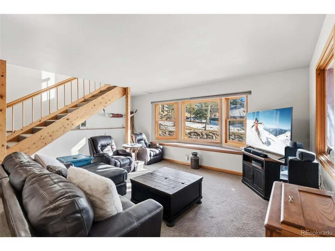 Photo of 277 G Rd