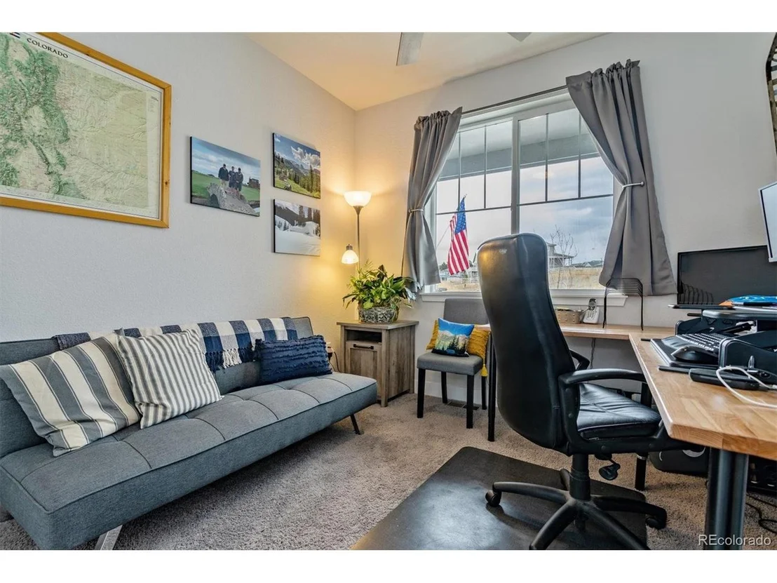 Photo of 2066 Peralta Loop