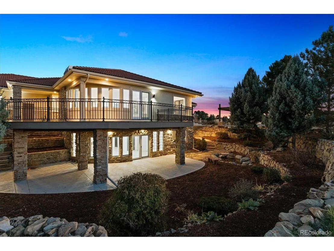 Photo of 6448 Lakeside Cir
