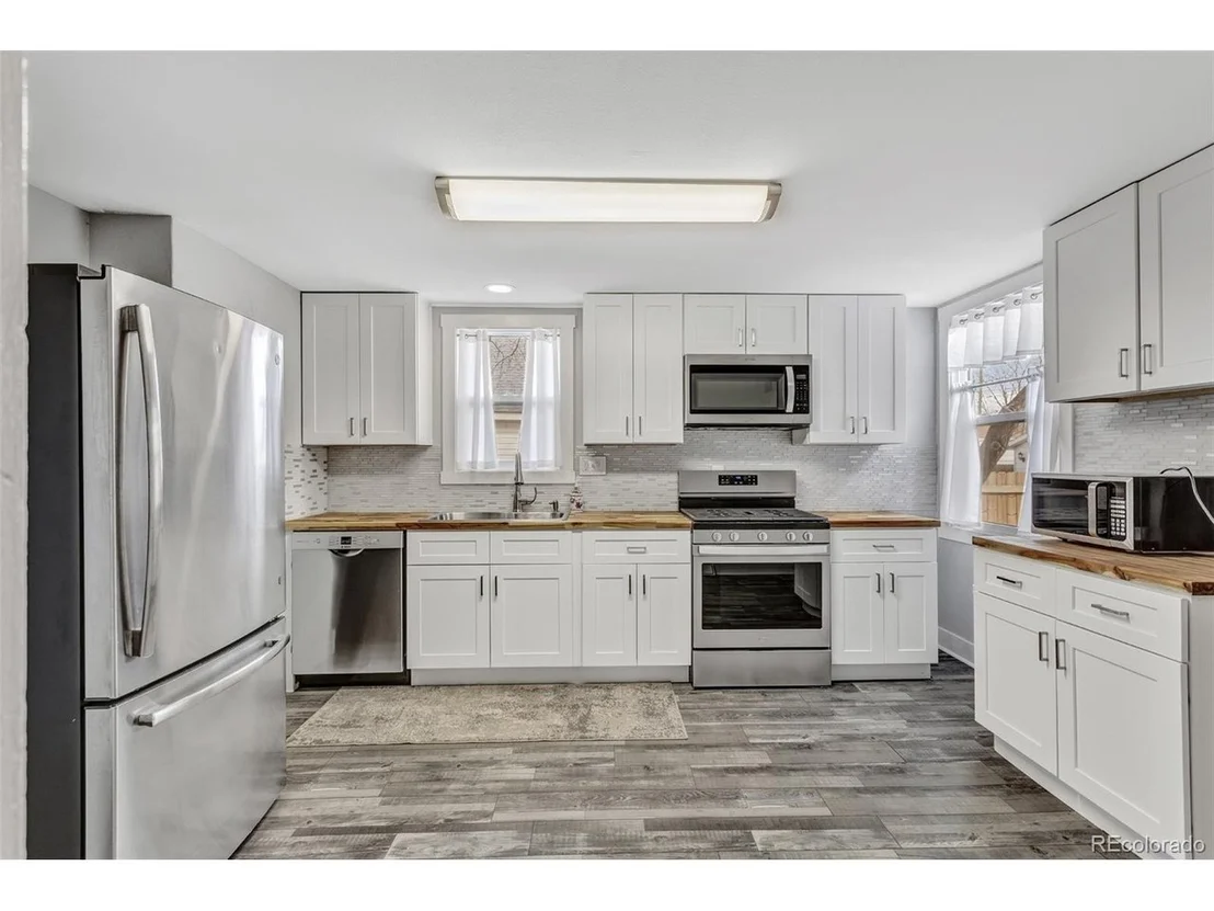 Photo of 423 Phelps St