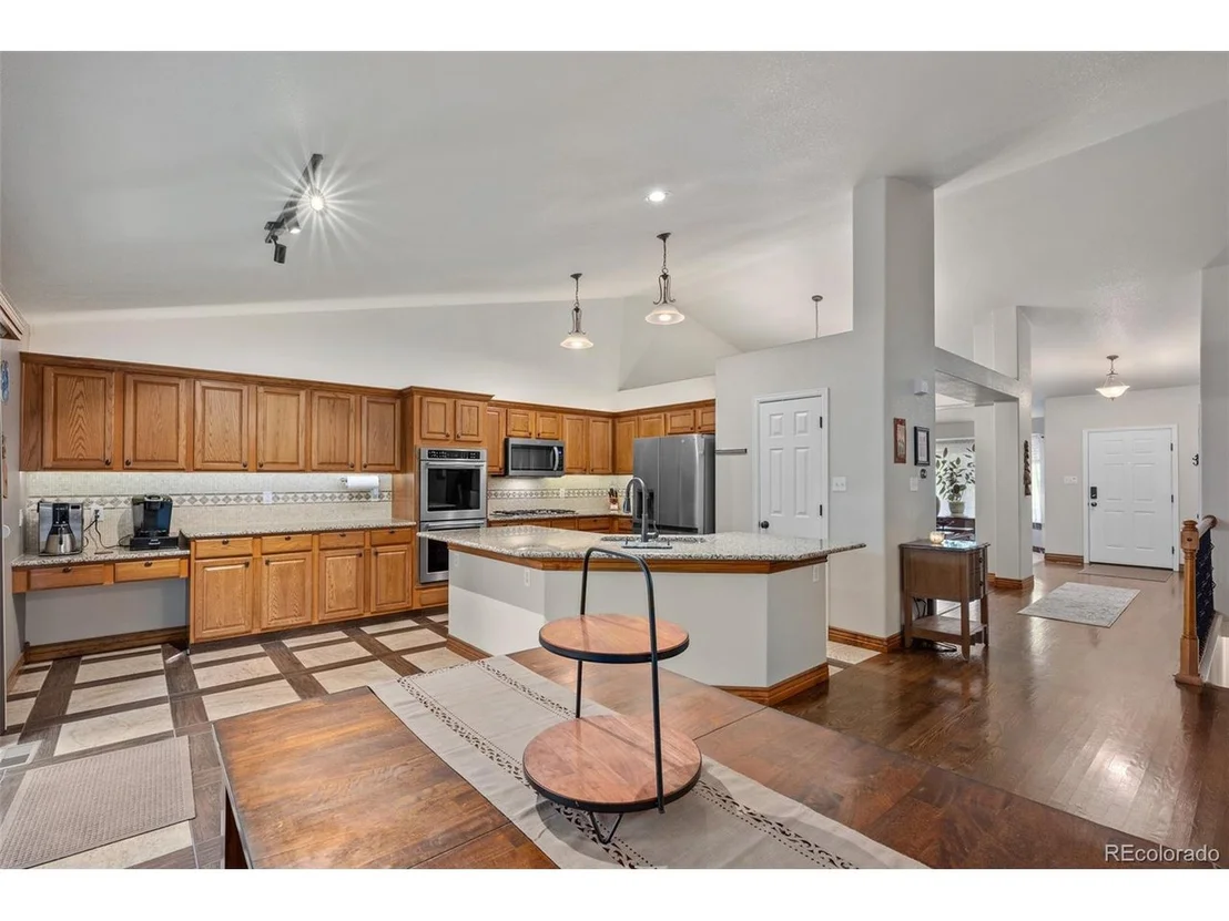 Photo of 6758 Sunburst Ave