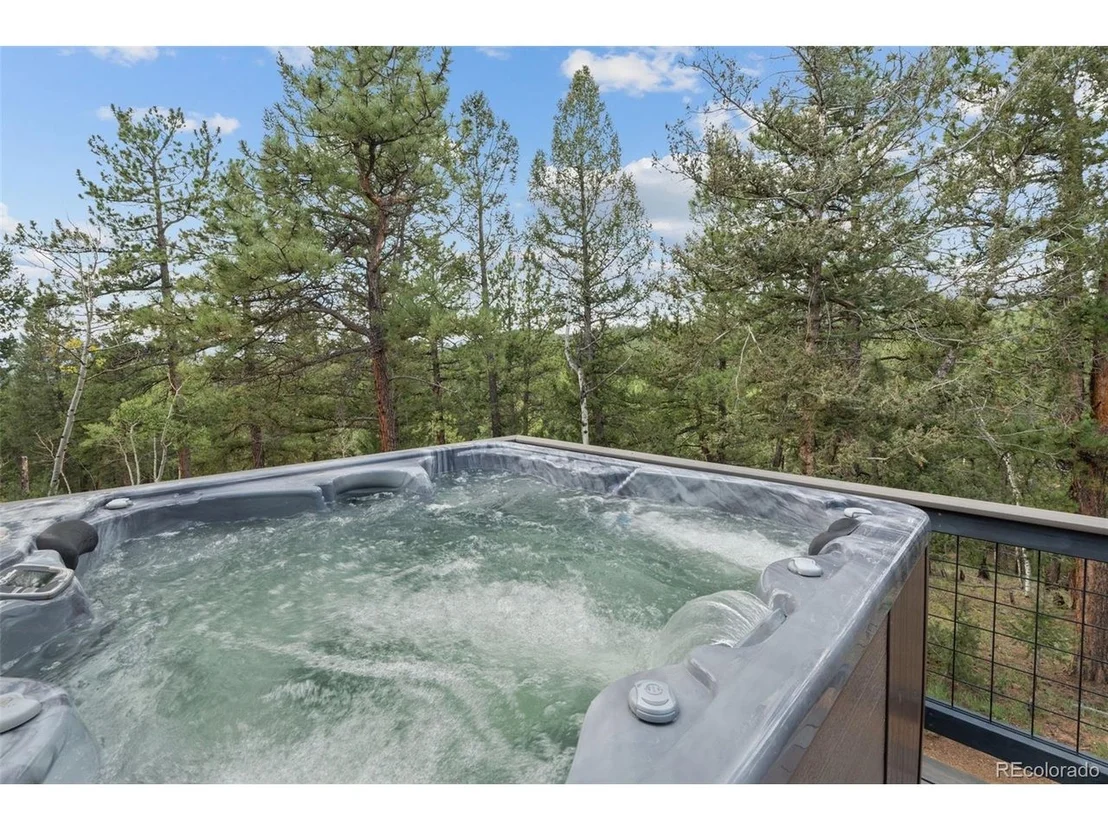 Photo of 265 Blue Spruce Dr