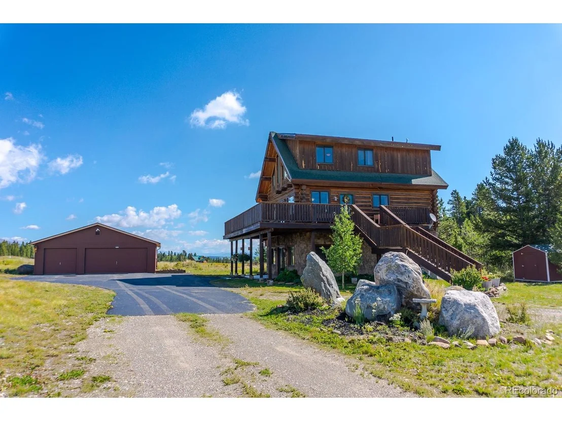Photo of 702 Wild Rye Rd