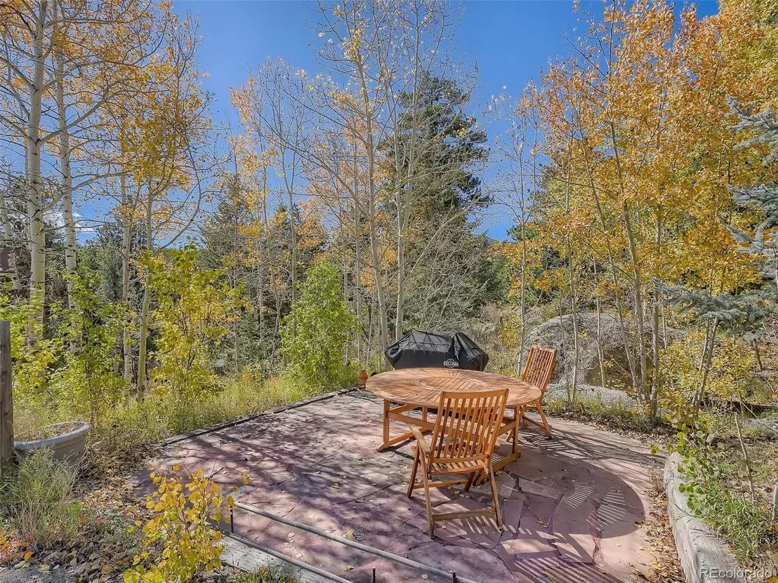 Photo of 597 Pine Glade Rd