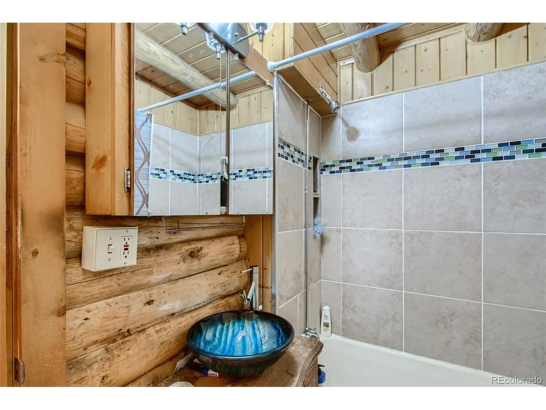 Photo of 485 Feldspar Rd