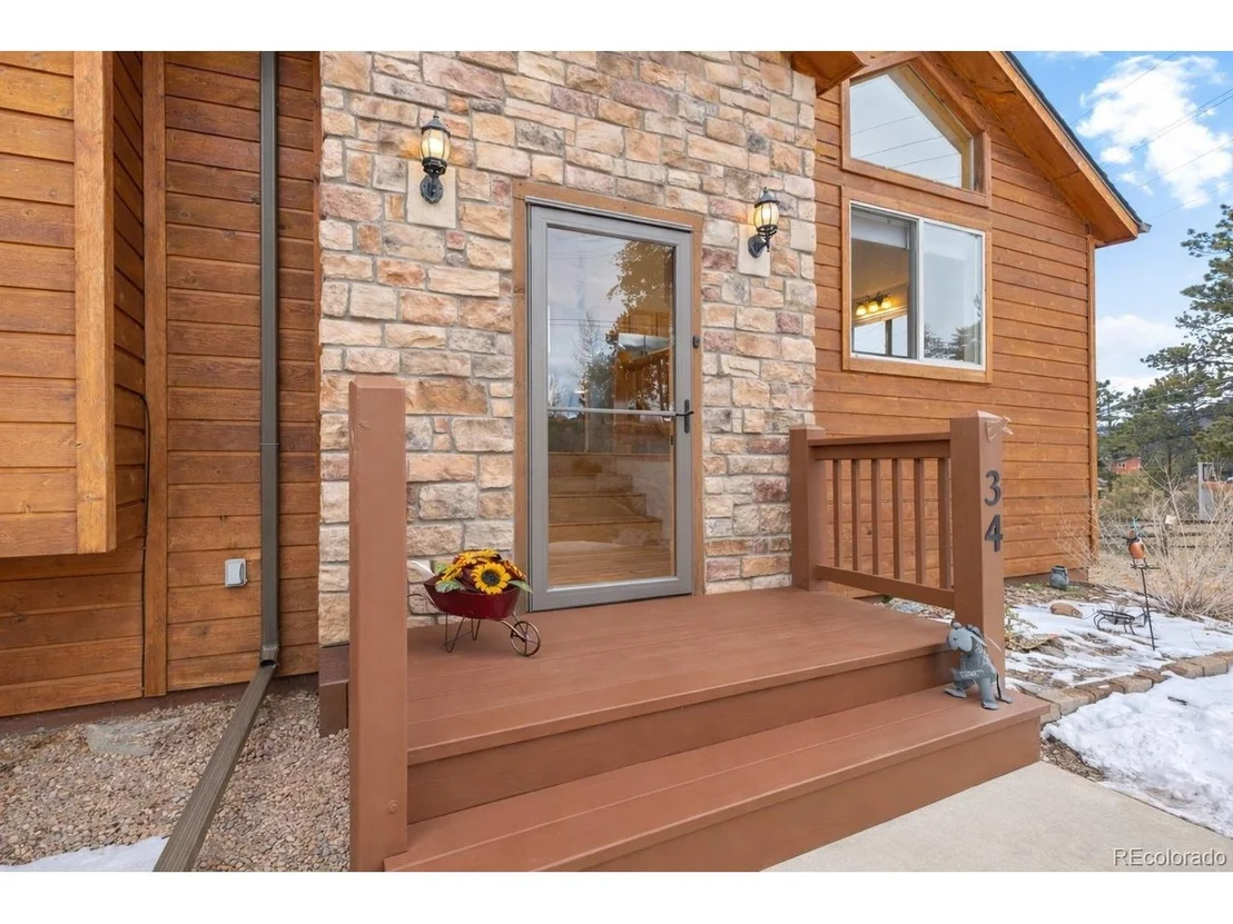 Photo of 34 S Circle Dr