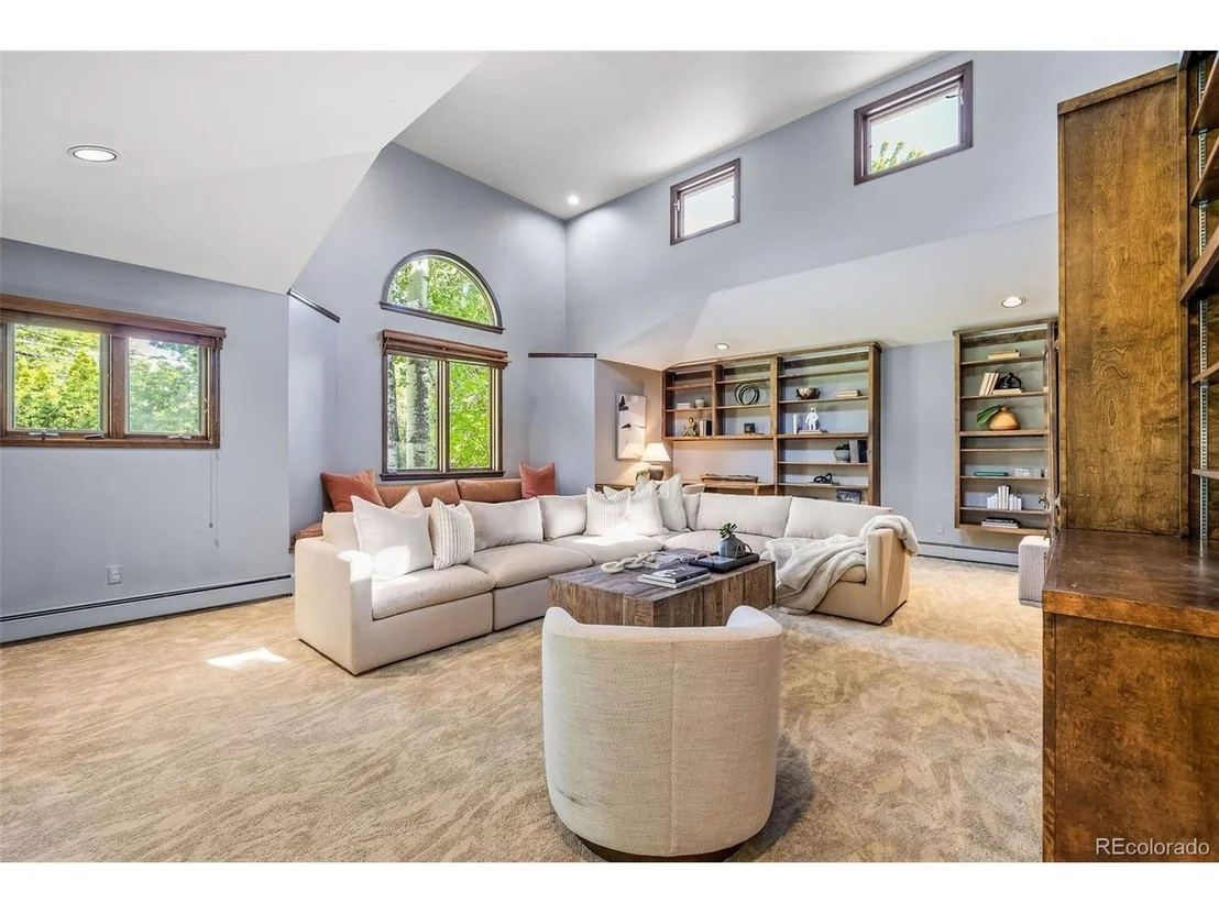 Photo of 333 Jersey St