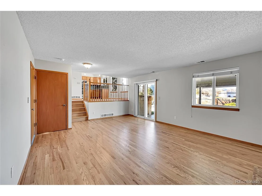 Photo of 6541 Devinney Ct