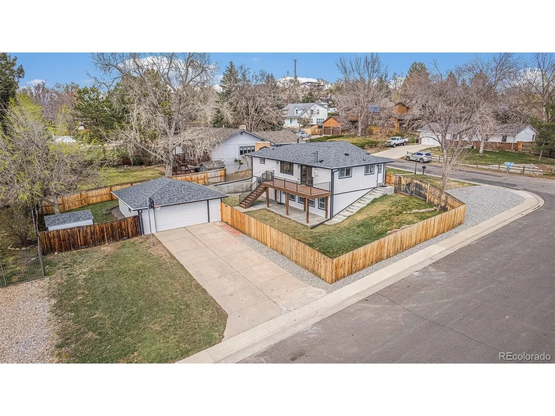 Photo of 6711 Field St