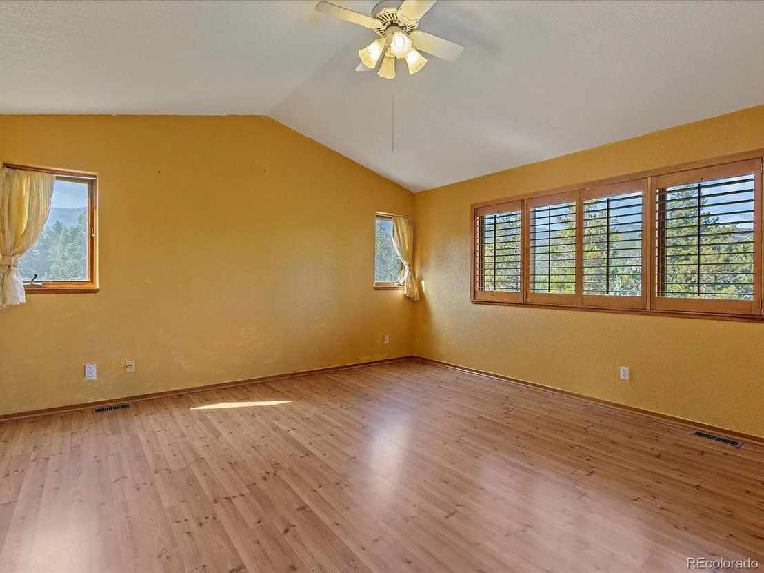 Photo of 8331 London Ln