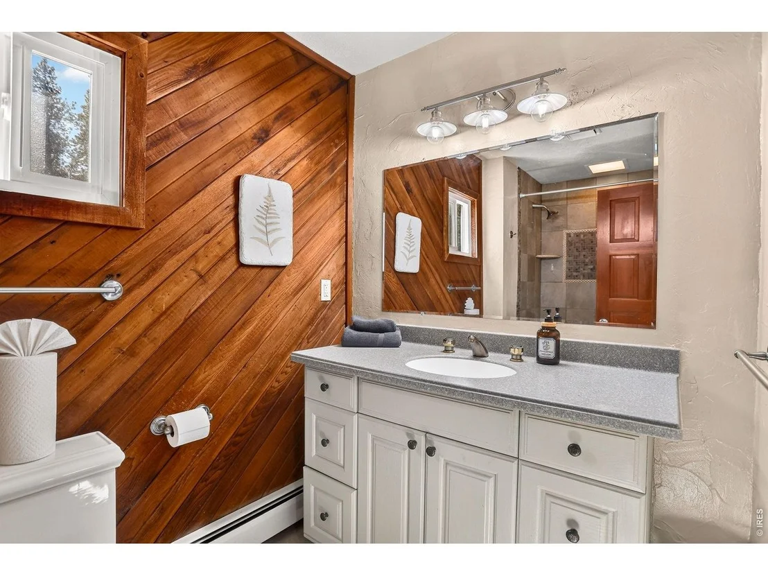 Photo of 104 E Dory Way