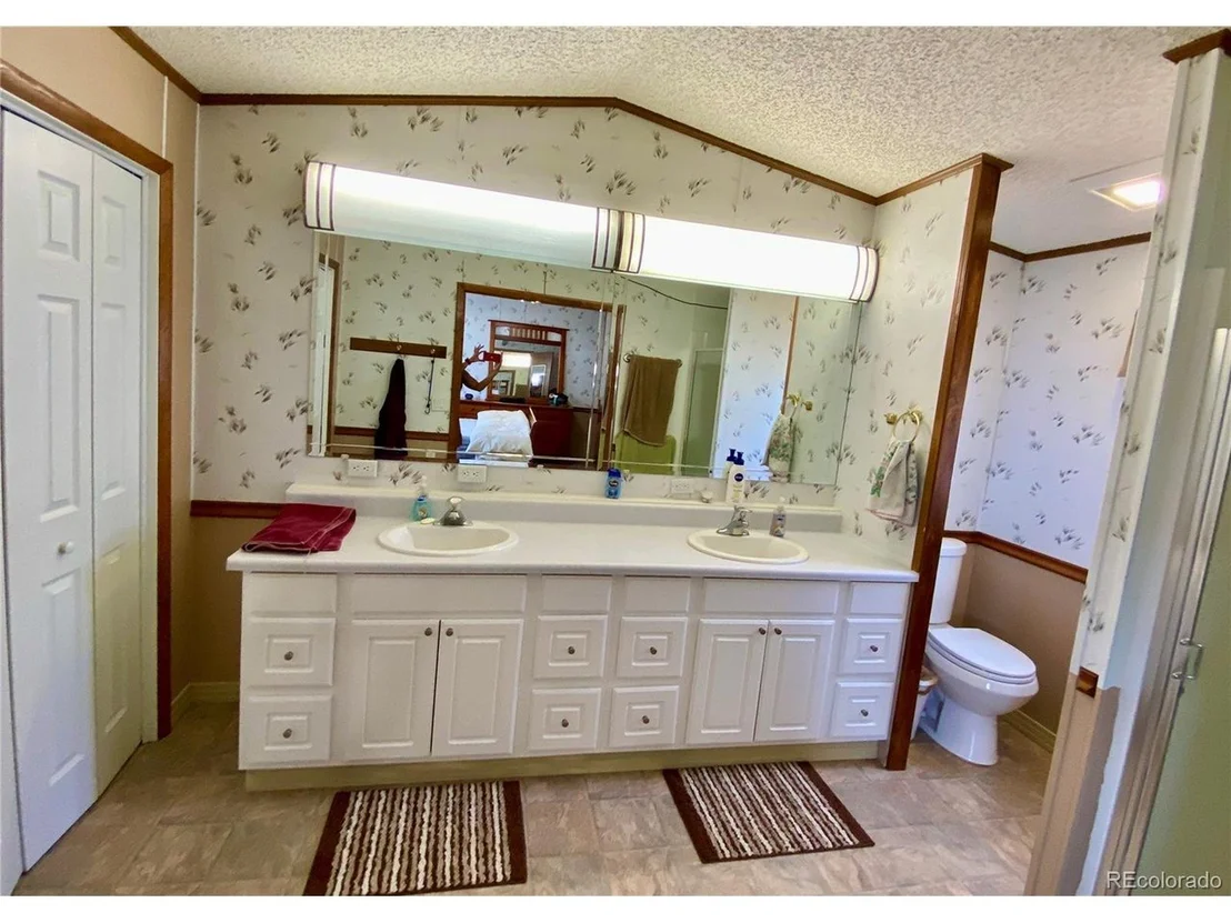 Photo of 921 Maple Dr