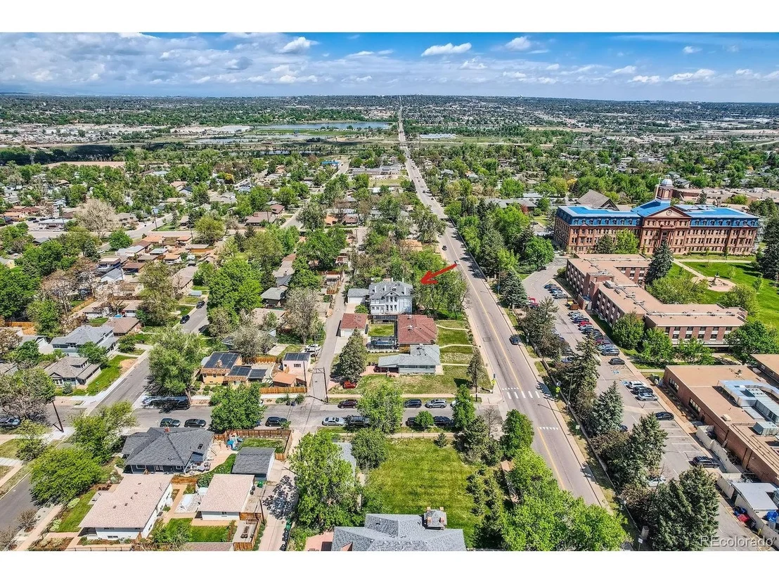 Photo of 5127 Lowell Blvd