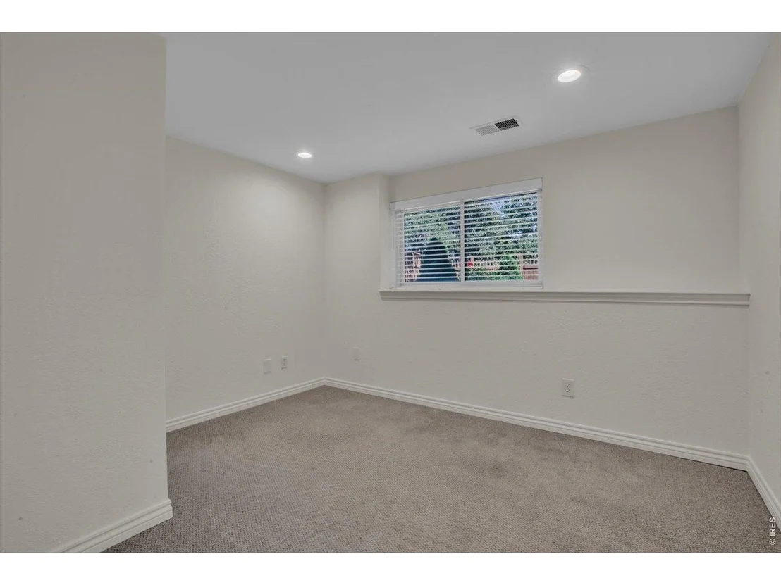 Photo of 4874 Dakota Blvd