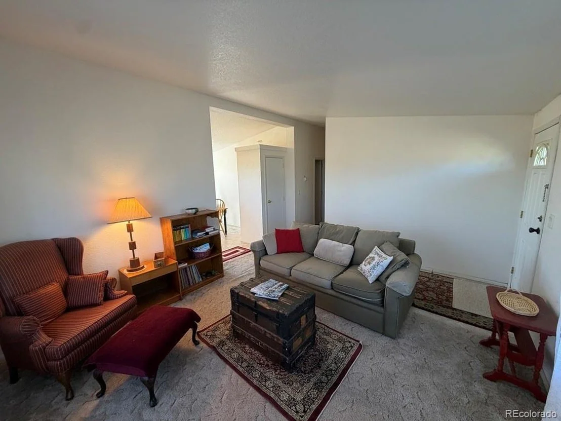 Photo of 386 Angus Cir