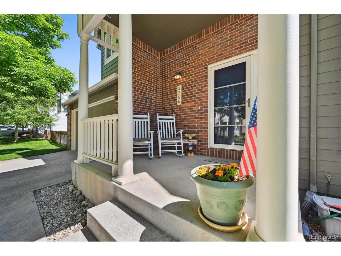 Photo of 3256 Wright Ave
