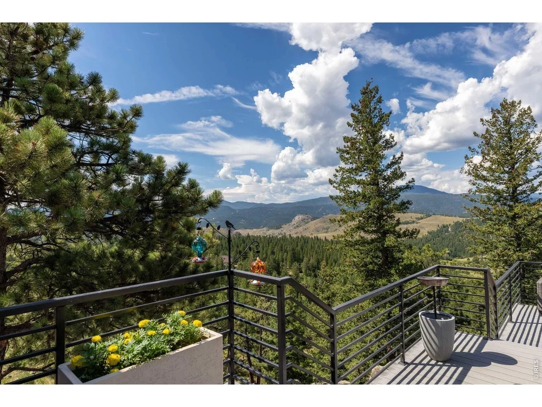 Photo of 6722 Flagstaff Rd