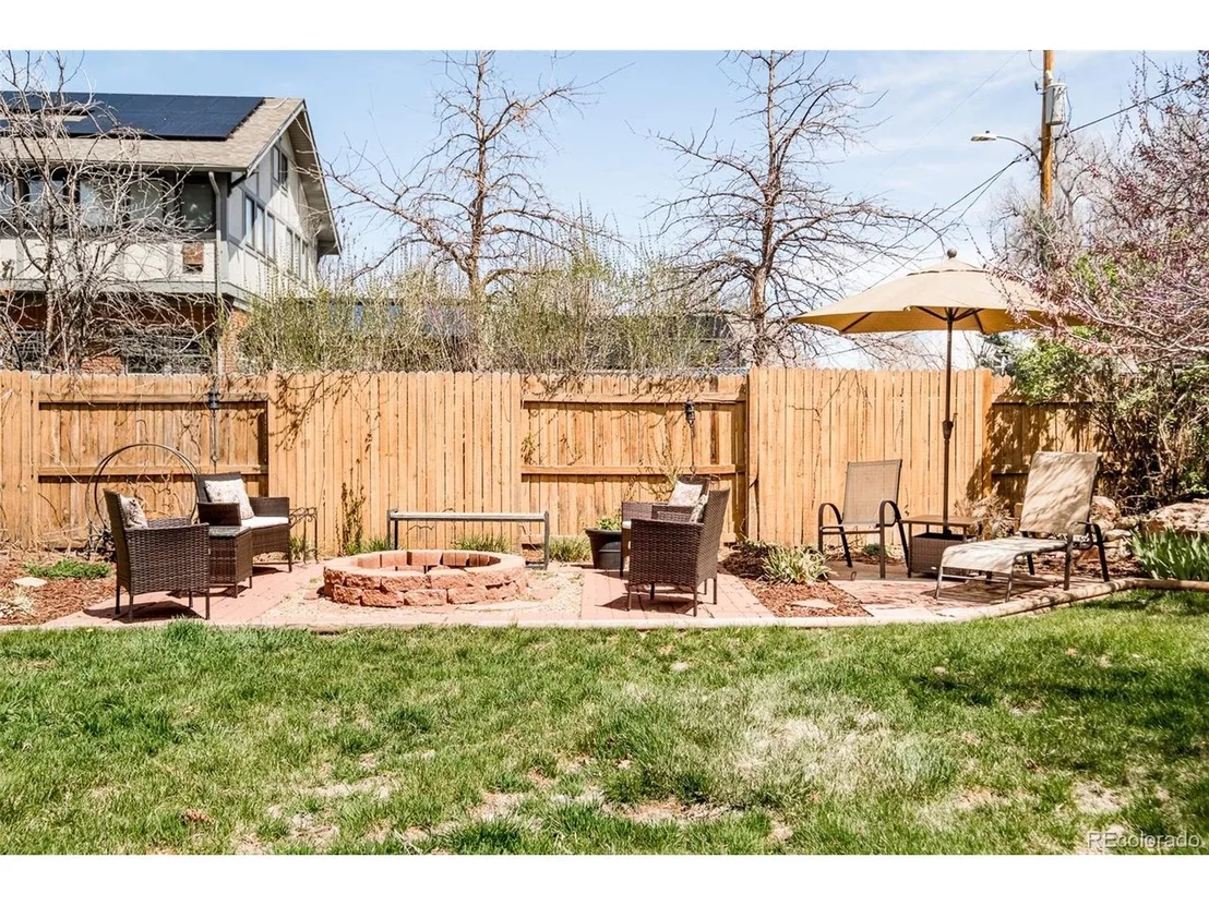 Photo of 2556 Eudora St