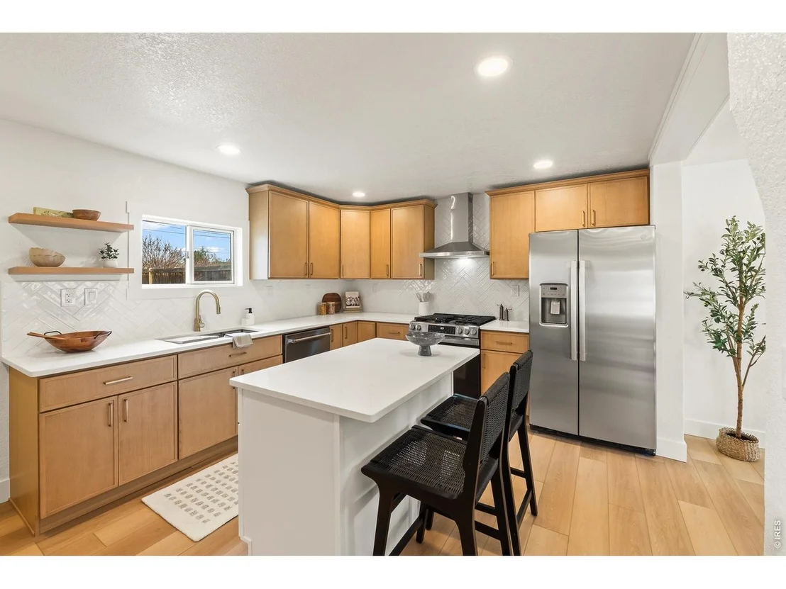 Photo of 104 Oak St