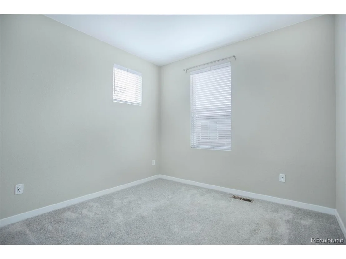 Photo of 11044 Shining Star Cir