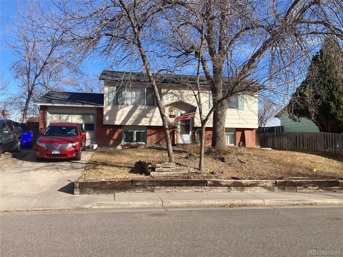 Photo of 102 3rd St