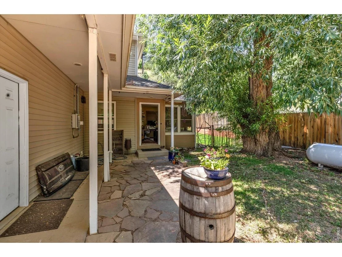 Photo of 35 Main St